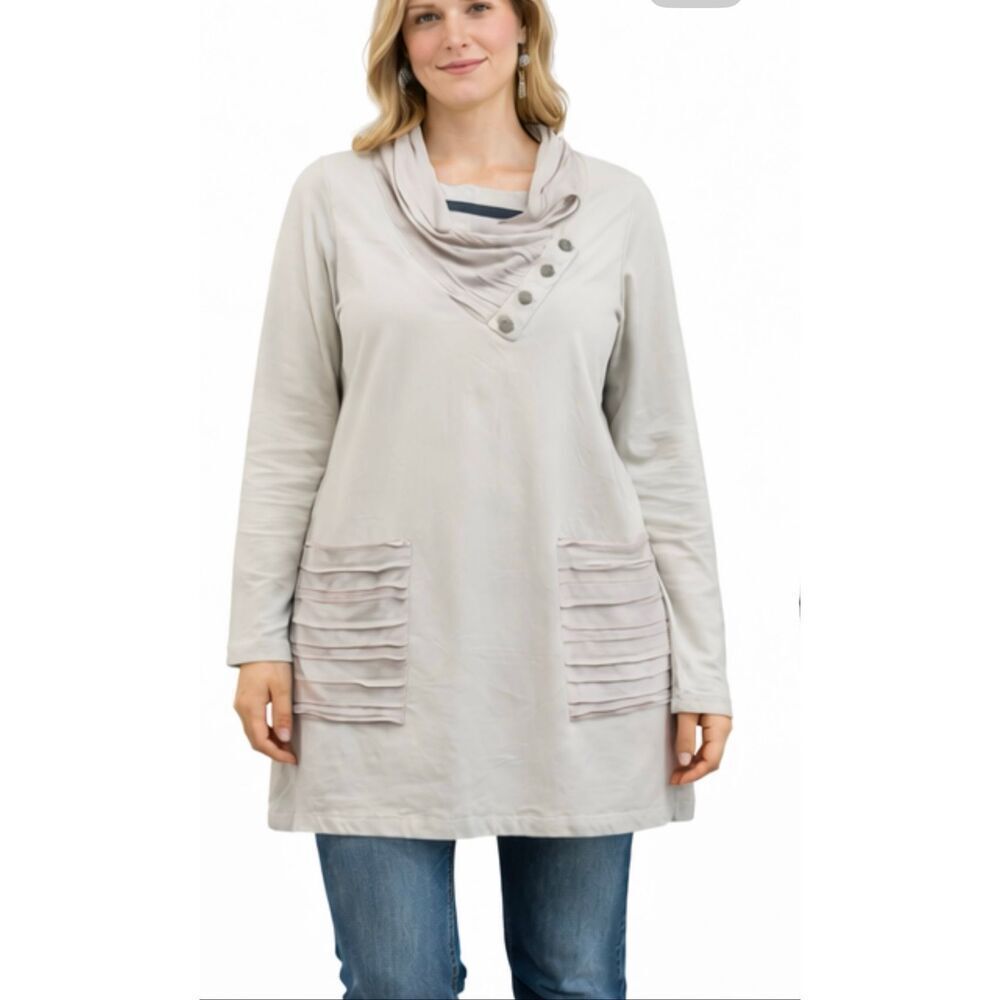 Chalet et cici grey button neck pleat detail tunic sweater